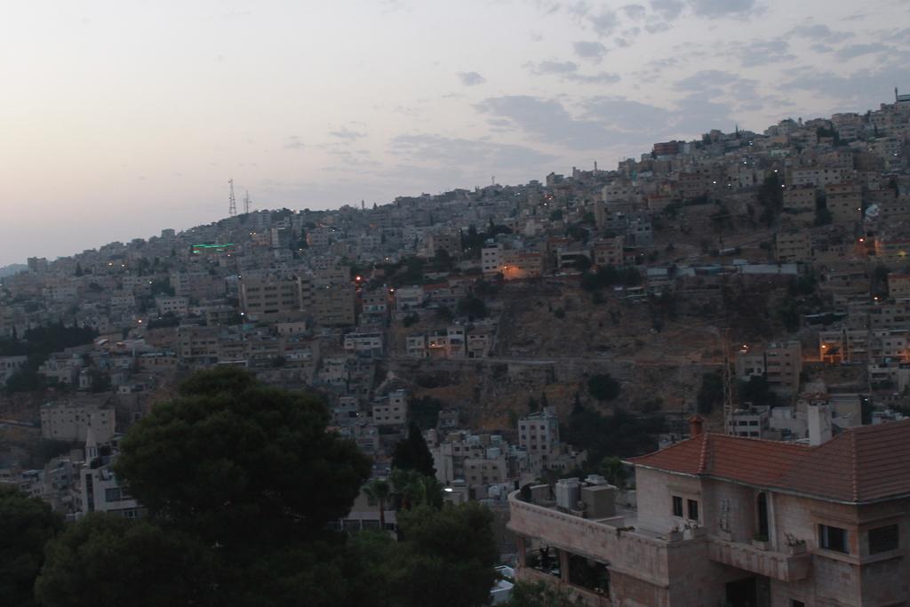 Jabal Amman Hotel Exterior foto